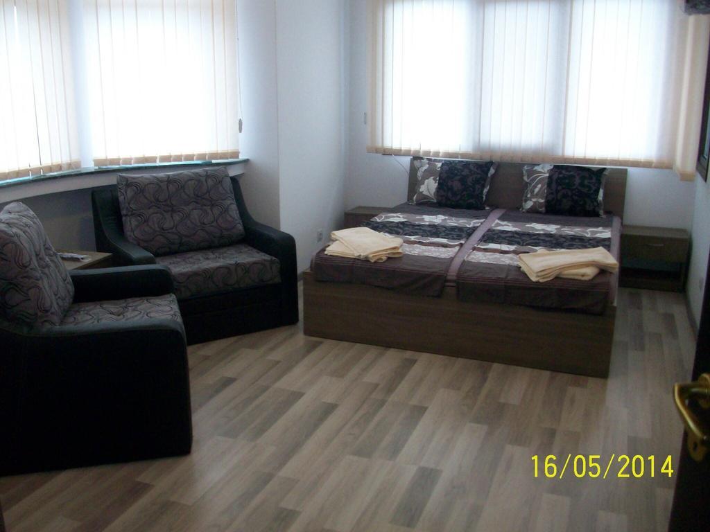 Къща за Гости Алла Hotel Бяла Стая снимка